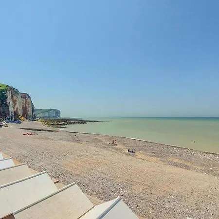 2 Bedroom Beautiful In בית נופש Boulleville