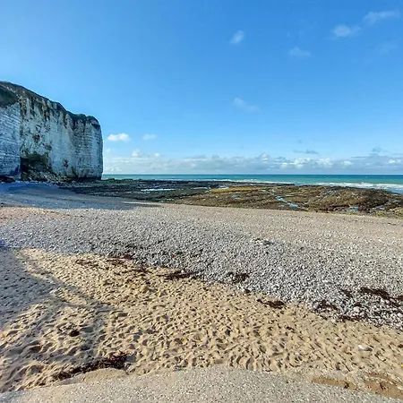 2 Bedroom Beautiful In בית נופש *